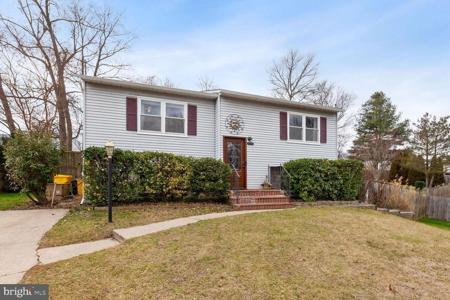 7700 PRINCESS PLACE