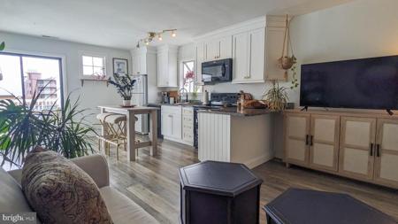5104 COASTAL HIGHWAY