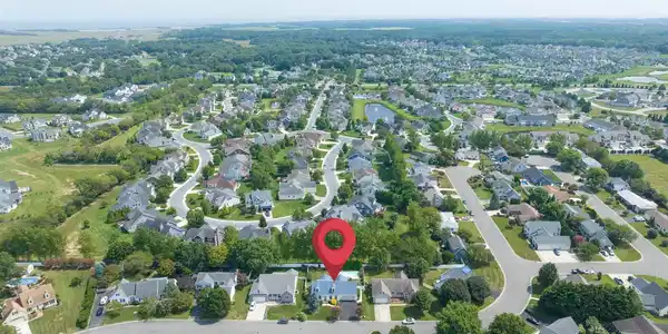 48 BAYBREEZE DRIVE