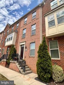 952 MACON STREET