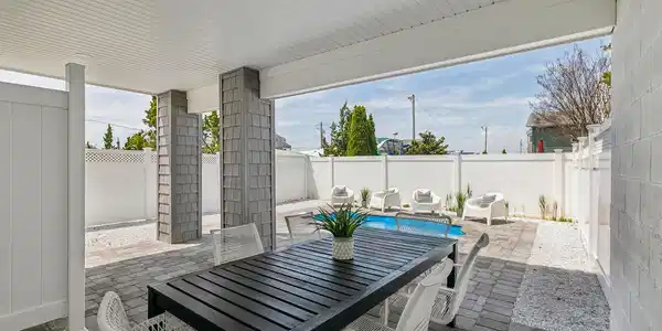 1210 Unit A LONG BEACH BLVD
