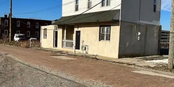 Image 4