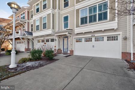 2804 PERSIMMON PLACE