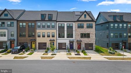 614 CHALCEDONY LANE