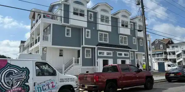 19 48TH STREET