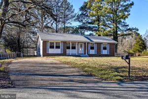 21413 LYNN DRIVE
