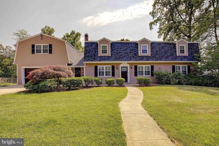 444 POPLAR LEAF DRIVE