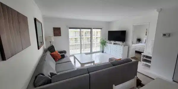 4711 COASTAL HIGHWAY