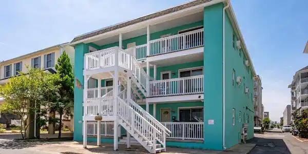 15 42ND STREET