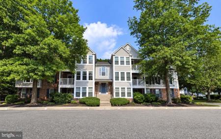 907 WOODBRIDGE COURT