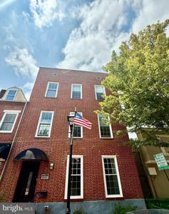 210 HIGH STREET