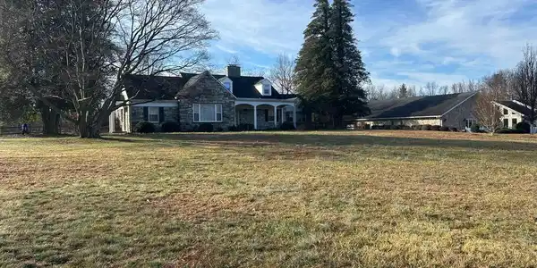 116 SOUTHWAY DRIVE