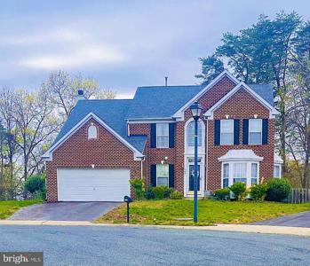 900 MINGLEWOOD LANE