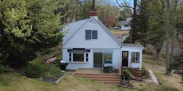 3904 DOGWOOD TRAIL