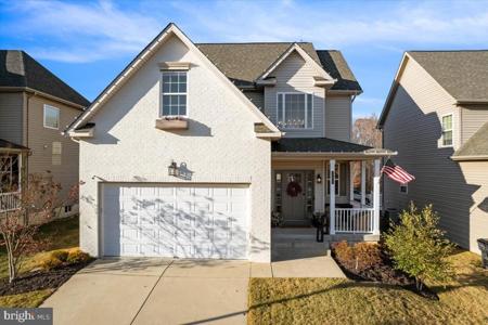 353 EQUESTRIAN WAY