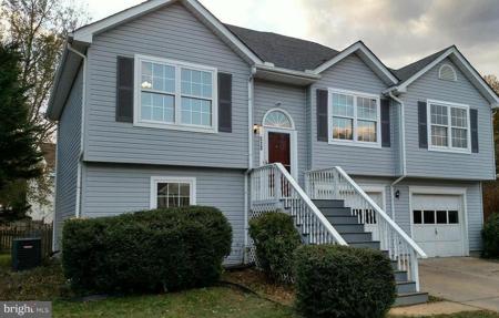 513 LIGHTHOUSE COURT