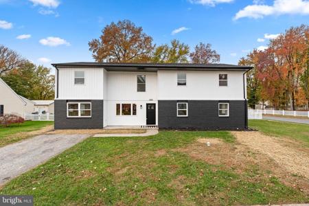 2306 MAPLE ROAD