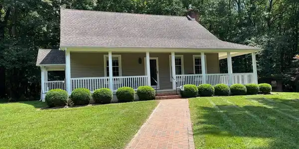 12 SOUTH DRIVE