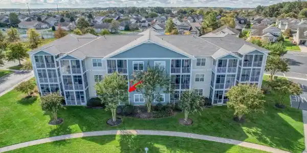33106 N VILLAGE LOOP