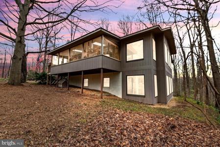 118 BISHOP DRIVE