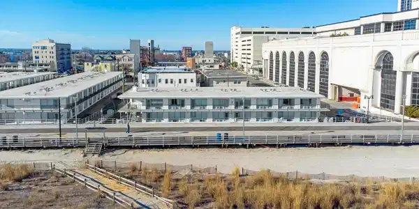 3501 BOARDWALK