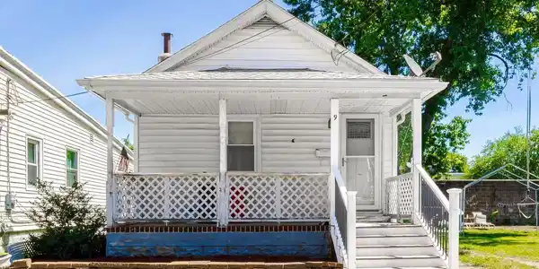 9 GRIFFITH STREET