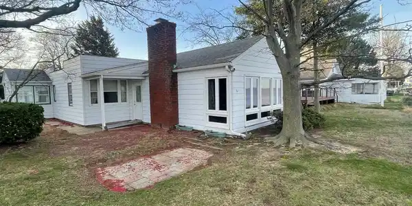183 RIVER DRIVE