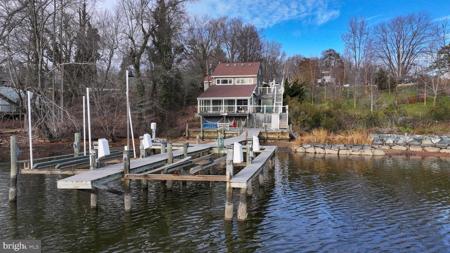811 LONG COVE ROAD
