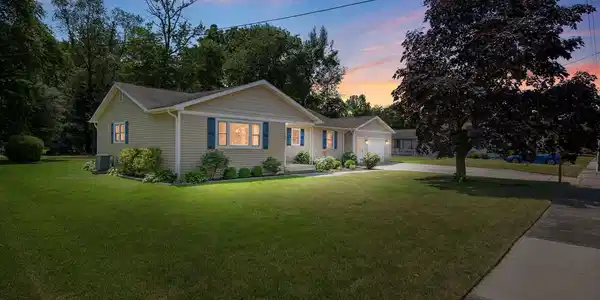148 DELAWARE DRIVE