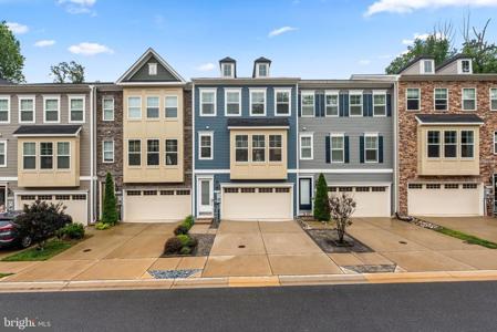 1210 HICKORY HILL CIRCLE
