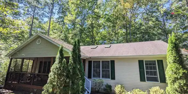 101 SANDYHOOK ROAD