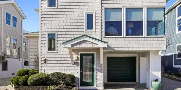 42 CAPE COD LANE