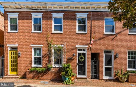 1247 KNOX COURT