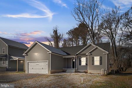 749 LAKEVIEW DRIVE