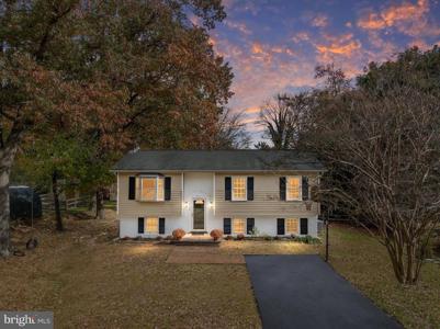 7963 OAK ROAD