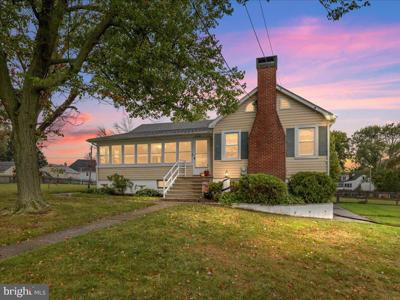 2275 LAKE DRIVE
