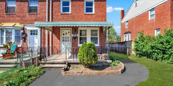 946 MIDDLESEX ROAD