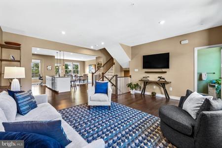 8321 KIPPIS ROAD