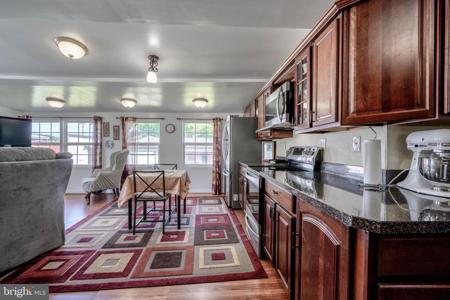 4 OAKWOOD ROAD