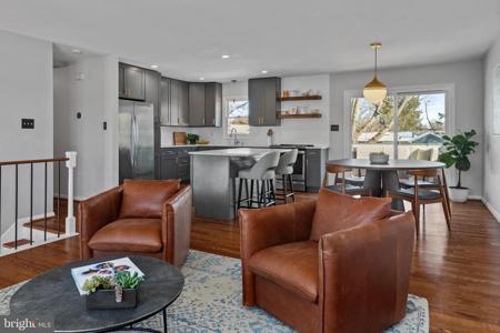 86 GREAT LAKE DRIVE