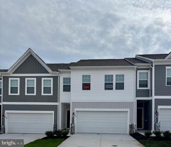1747 LAWDER CIRCLE