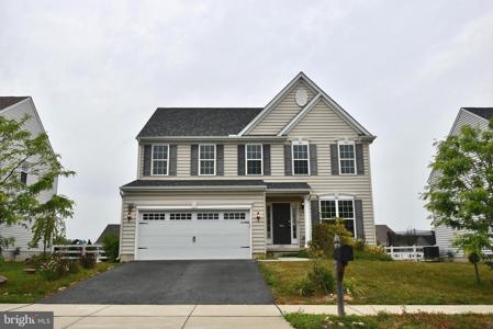 405 JANETS WAY