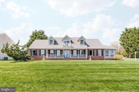 396 CASPARUS WAY