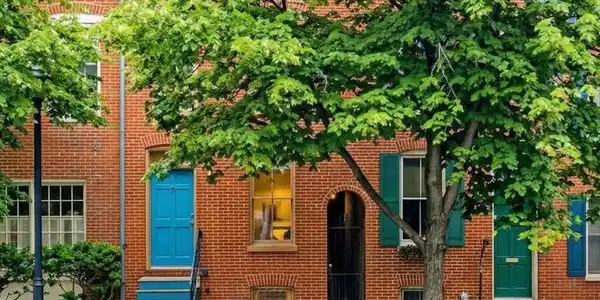 805 CHARLES STREET