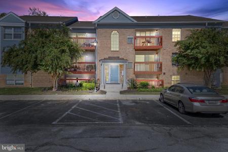 8 CLOVERWOOD COURT