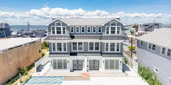 1210 LONG BEACH