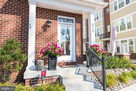 610 JAMES WALKER PLACE