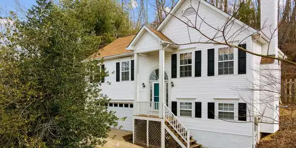 2228 AQUIA DRIVE