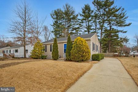 124 ROSELAWN ROAD