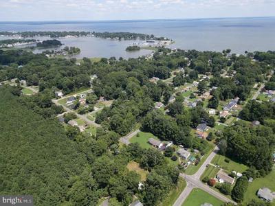 141 WAKEFIELD DR